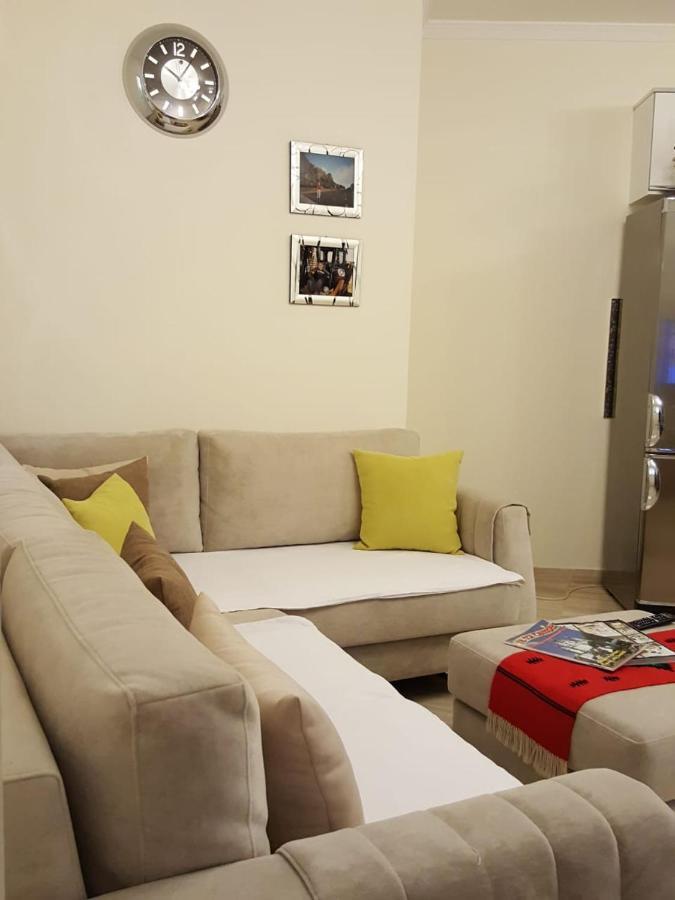 Holiday Center Apartment Shkoder Exterior photo